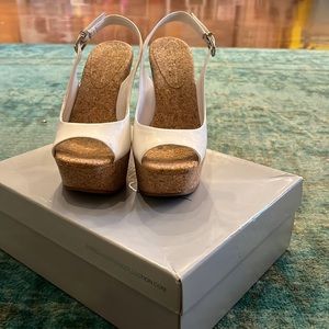 Jessica Simpson Amande Size 5.5 white open toe wedges - EUC like new